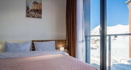 New Gudaur Redco Four Seasons F2