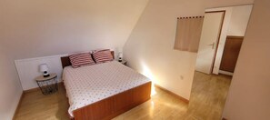 2 chambres, Wi-Fi gratuit, draps fournis