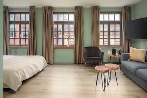 Sistema de insonorización, wifi gratis y ropa de cama 