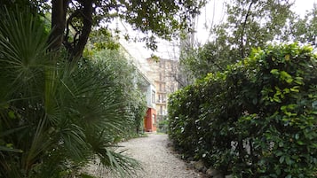 Enceinte de lâhĂ©bergement