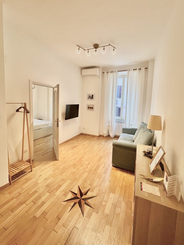 1 chambre, fer et planche à repasser, accès au Wi-Fi (inclus)