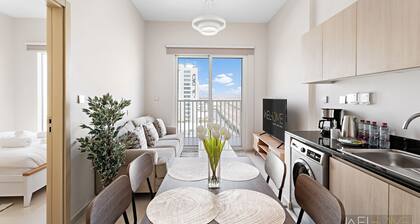 WelHome - Breathtaking View 1BR Apt in Damac Hills 2