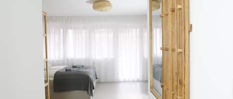 1 chambre, lit parapluie, Wi-Fi, draps fournis