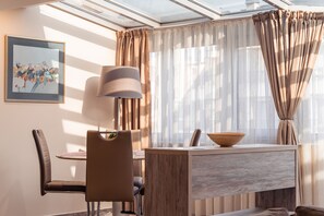 In-room dining - Cityscape Studios (Plovdiv)