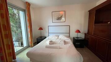 4 多间卧室、熨斗/熨衣板、旅行婴儿床、免费 WiFi