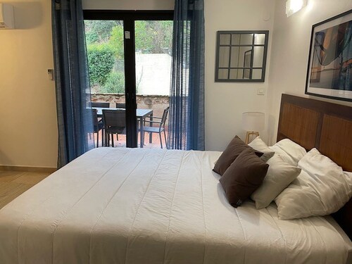 Sète, Villa Clara - maison 5 étoiles avec piscine.