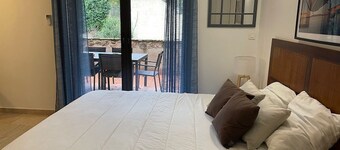 Sète, Villa Clara - maison 5 étoiles avec piscine.