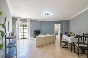 Living area - Quarteira "v.t. Lovely" T2 (Quarteira)