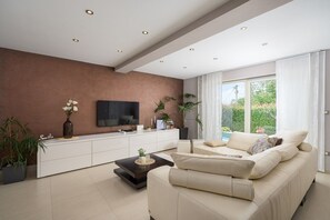 Table football, ping pong - Villa Vidova - lovely villa with private pool (Jakovici)