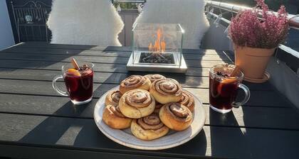 Schwarzwaldliebe – Moderne 4★ Fewo am Waldrand mit Balkon, Garten & Sauna