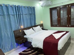 Deluxe Double or Twin Room, 1 Bedroom | Egyptian cotton sheets, premium bedding, memory foam beds, desk - Royalwood City Inn (Biratnagar)