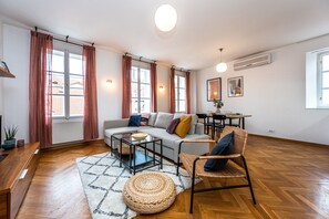Living area - Charles Apartments in Old Town Prague (Prague)