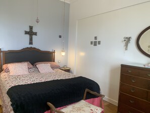 3 Schlafzimmer, Bügeleisen/Bügelbrett, WLAN, Bettwäsche