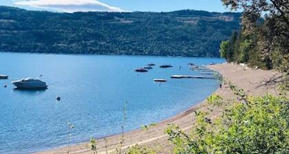 Come Try Out Glamping at its Finest On The Shuswap