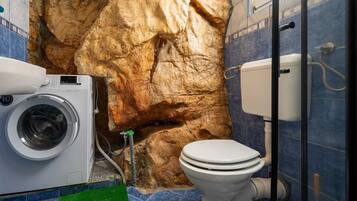Douche, serviettes fournies
