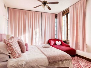 1 bedroom, desk, iron/ironing board, free WiFi