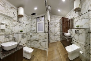 Family Apartment | Bathroom | Shower, hydromassage showerhead, designer toiletries, bathrobes