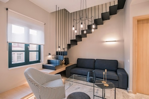 Smart TV - House 8 - In the Heart of Venetian town w. Parking

 (Chania)