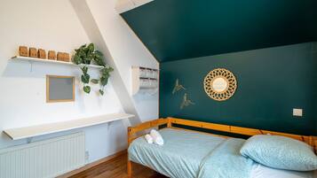 5 habitaciones, tabla de planchar con plancha y wifi gratis