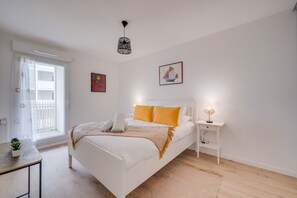 1 soverom, strykejern/-brett, wi-fi (inkludert) og sengetøy