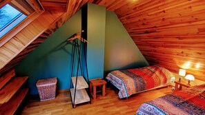 2 bedrooms, iron/ironing board, free WiFi