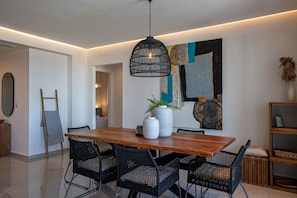 Dining - Xenodiki, Amphimatrion Luxe Apt, 750m to the beach, common pool & lovely view (Kalyves)