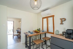Villa (Three Bedroom Villa with Terrace) | Cocina privada | Refrigerador 