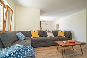 Villa (Three Bedroom Villa with Terrace) | Living room