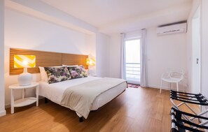 3 bedrooms, WiFi, bed sheets - Host & Chill® - Ponta Delgada Flats III (Ponta Delgada)