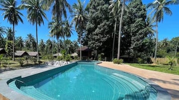 Utomhuspool