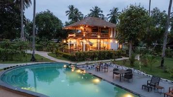 Alberca al aire libre