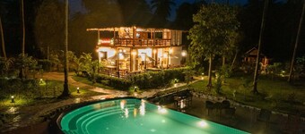 COCO Canopy Boutique Resort