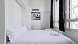 1 bedroom, premium bedding, iron/ironing board, bed sheets - Italianway - Napo Torriani 22 (Milan)