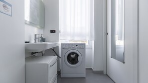 Interior - Italianway - Napo Torriani 22 (Milan)