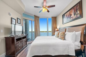 3 bedrooms, free WiFi, bed sheets - Bel Sole 902 Beautiful Waterfront Views with beach access, pools, and hot tub (Gulf Shores)