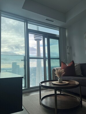 Unclassified image, 3 of 8, button - Luxury 1 bedroom Cityscape - 14 York Street, Toronto (Brampton)