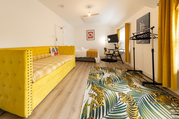 Living Sleeping area