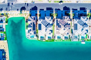 A heated pool - Lakeside Lottery/Game Room/EV (Indio)