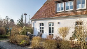 Exterior - Lichtdurchflutete Ferienwohnung in Buchholz am Müritzsee (Buchholz am Müritzsee)