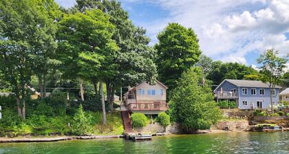 Cozy St. Lawrence waterfront cottage. Two bedrooms, 1 bathroom sleeps 4!