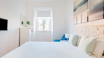 Basic-Doppelzimmer, Gemeinschaftsbad | Individuell dekoriert, kostenloses WLAN, Bettwäsche