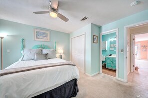 2 bedrooms, iron/ironing board, free WiFi, bed sheets