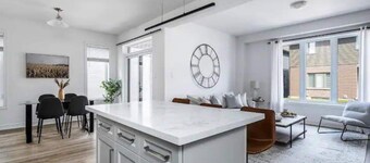 Elegant Home in Collingwood