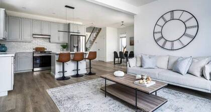 Elegant Home in Collingwood