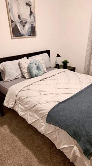 4 bedrooms, WiFi, bed sheets