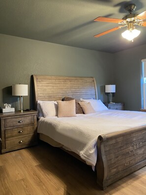 4 chambres, accès au Wi-Fi (inclus), literie fournie