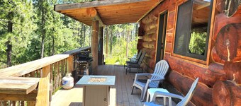 Cozy Cabin nestled in the Valley - 10 minutes to downtown Spearfish!