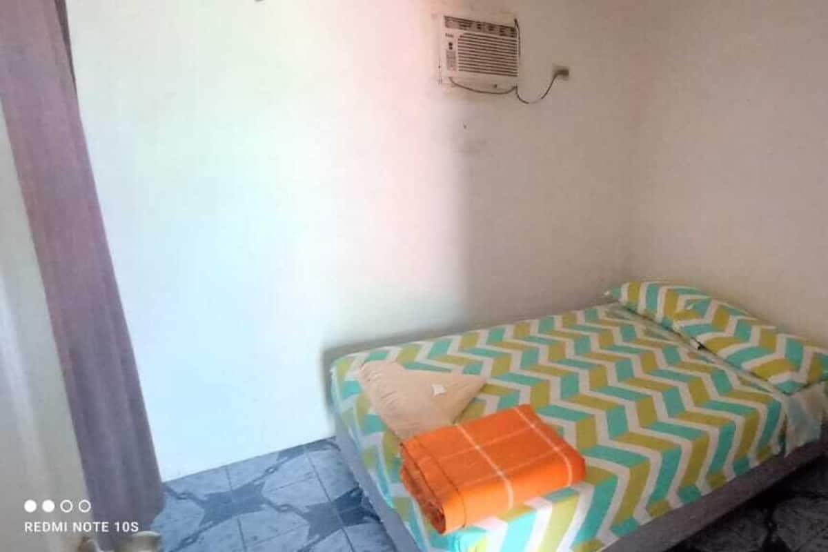 Cabaña (Fernandina) | 2 habitaciones, tabla de planchar con plancha y wifi gratis