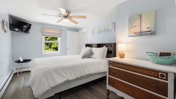 1 bedroom, iron/ironing board, travel crib, free WiFi