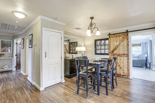 Pet-Friendly Florida Escape w/ Patio & Fire Pit!